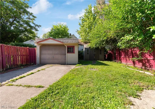Photo 2 of Single family home for sale at 3005 Colburn Ave, Cleveland, OH 44109 | MLS# 5224170 | Listing updated on 2026-10-06