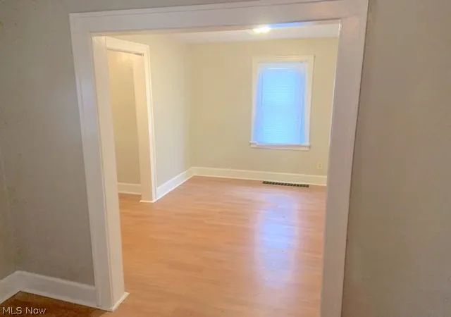 Photo 3 of Single family home for sale at 627 Roscoe Ave, Akron, OH 44306 | MLS# 5224606 | Listing updated on 2026-09-03