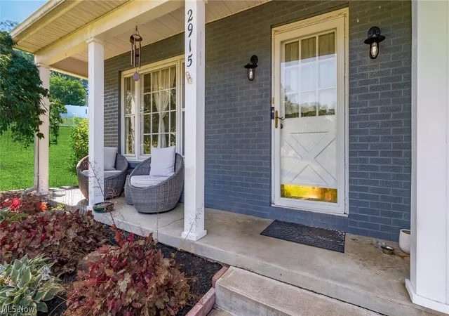 Photo 3 of Sale Pending at 2915 Thorn Dr, Zanesville, OH 43701 | MLS# 5224714 | Listing updated on 2026-09-04