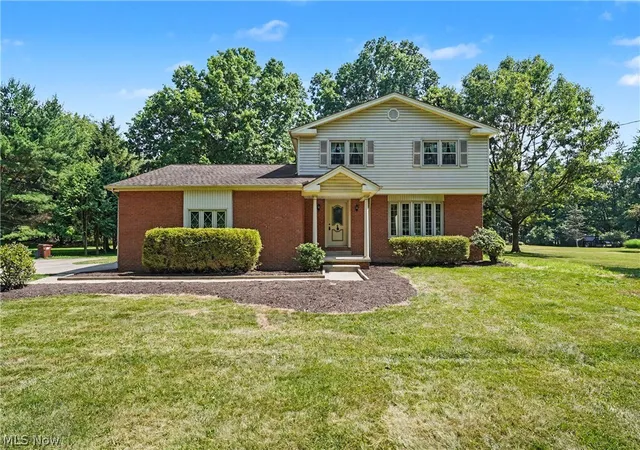 Photo 1 of Single family home for sale at 2053 Walker Ml Rd, Youngstown, OH 44514 | MLS# 5216334 | Listing updated on 2026-09-09