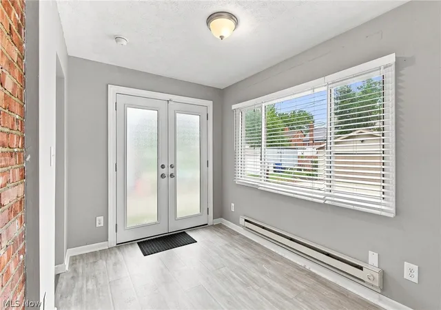 Photo 3 of Single family home for sale at 3953 Bushnell Rd, Cleveland, OH 44118 | MLS# 5219427 | Listing updated on 2026-09-05