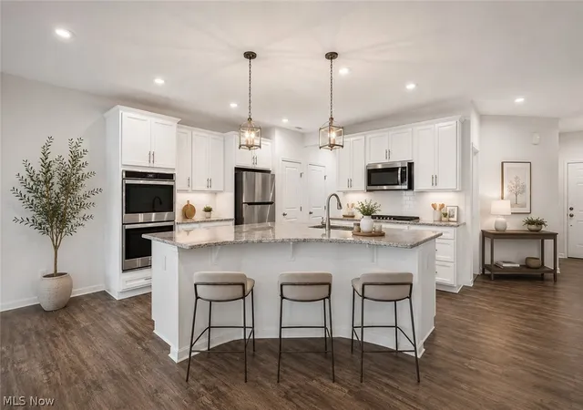 Photo 3 of Townhouse for sale at 27661 Serviceberry Ct, Westlake, OH 44145 | MLS# 5225161 | Listing updated on 2026-09-29