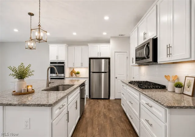 Photo 3 of Townhouse for sale at 27661 Serviceberry Ct, Westlake, OH 44145 | MLS# 5225161 | Listing updated on 2026-09-29