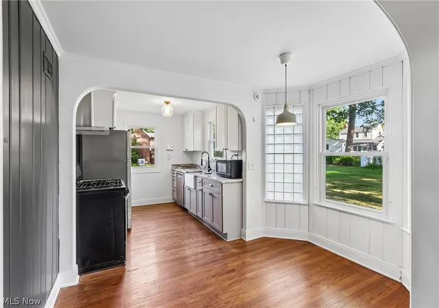 Photo 3 of Single family home for sale at 1824 Edgewood St NE, Warren, OH 44483 | MLS# 5225275 | Listing updated on 2026-09-03