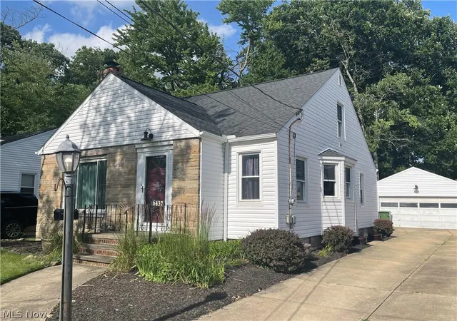 Photo 2 of Single family home for sale at 6437 Fernhurst Ave, Cleveland, OH 44130 | MLS# 5225162 | Listing updated on 2026-09-08