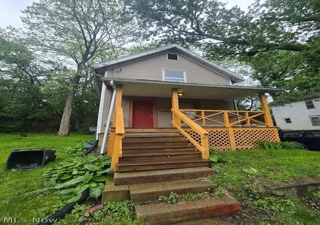 Photo 1 of Single family home for sale at 975 Owen Ave, Akron, OH 44311 | MLS# 5211739 | Listing updated on 2026-09-04
