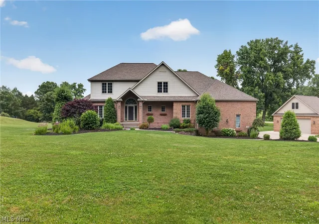 Photo 1 of Single family home for sale at 1343 Vermillion Dr, New Franklin, OH 44203 | MLS# 5225285 | Listing updated on 2026-09-03