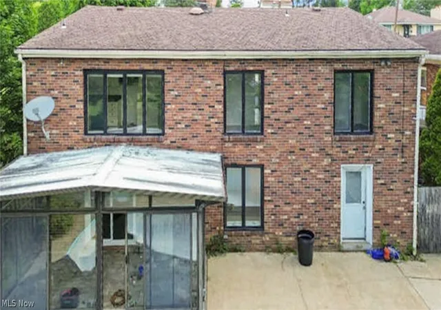 Photo 3 of Single family home for sale at 2536 Chestnut St, Steubenville, OH 43952 | MLS# 5225625 | Listing updated on 2026-09-04