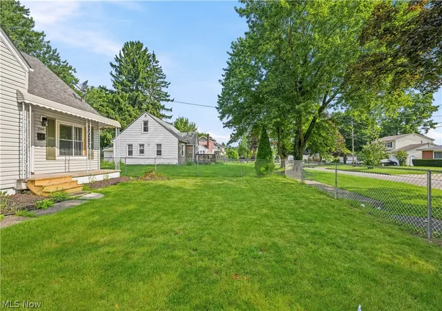 Photo 3 of Single family home for sale at 1146 Packard Dr, Akron, OH 44320 | MLS# 5199893 | Listing updated on 2026-09-12