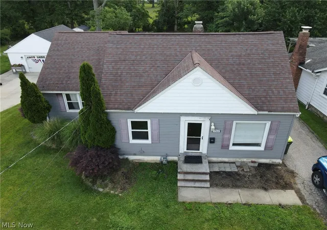 Photo 3 of Single family home for sale at 1703 E 300th Street, Wickliffe, OH 44092 | MLS# 5225670 | Listing updated on 2026-09-11