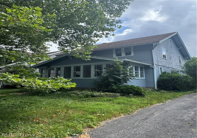 Photo 2 of Sale Pending at 4230 Valleyview Blvd, Ashtabula, OH 44004 | MLS# 5225584 | Listing updated on 2026-09-09