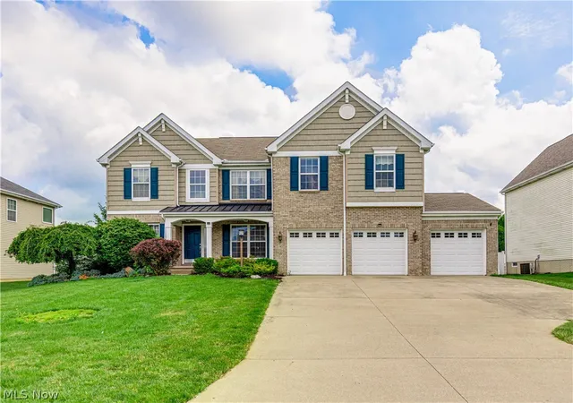 Photo 1 of Single family home for sale at 3193 Bickleigh Cir, Green, OH 44312 | MLS# 5225394 | Listing updated on 2026-09-14