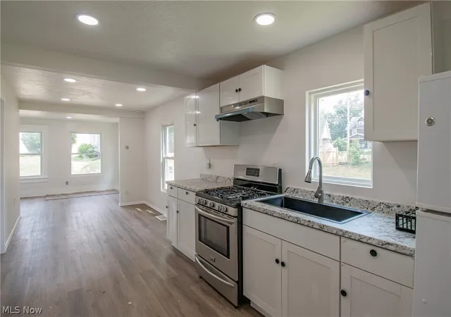 Photo 3 of Single family home for sale at 817 Halter Ct NW, Canton, OH 44708 | MLS# 5225009 | Listing updated on 2026-09-22