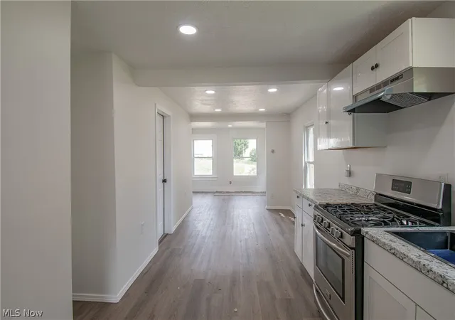Photo 4 of Single family home for sale at 817 Halter Ct NW, Canton, OH 44708 | MLS# 5225009 | Listing updated on 2026-09-22