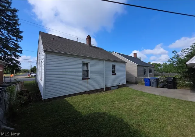 Photo 4 of Sale Pending at 15205 Harvard Ave, Cleveland, OH 44128 | MLS# 5225973 | Listing updated on 2026-09-30