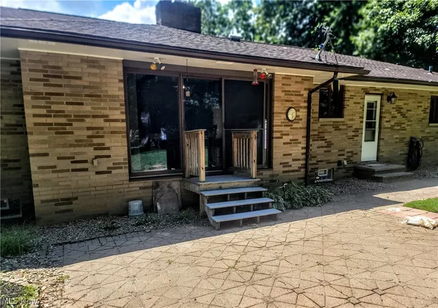 Photo 3 of Single family home for sale at 14000 Bagley Rd, Cleveland, OH 44130 | MLS# 5223675 | Listing updated on 2026-09-10