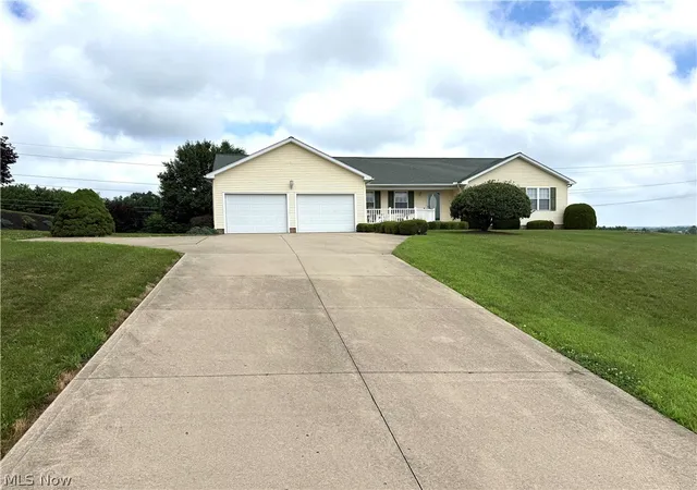 Photo 1 of Single family home for sale at 49208 Hickman Rd, East Liverpool, OH 43920 | MLS# 5226186 | Listing updated on 2026-09-12