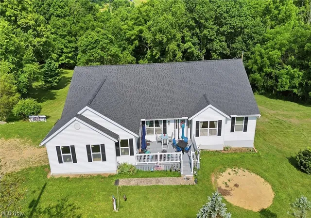 Photo 2 of Single family home for sale at 2053 Gard Ln, Mount Perry, OH 43760 | MLS# 5225173 | Listing updated on 2026-09-11