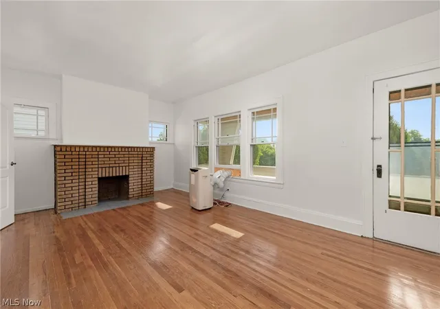 Listing Photo 5 - Condo for sale in building located at 2202 Wyandotte Ave, Lakewood, OH 44107 - Unit #2202