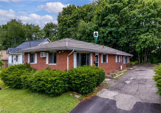 Photo 2 of Multi family home for sale at 1235 Roslyn Ave, Akron, OH 44320 | MLS# 5225159 | Listing updated on 2026-09-02