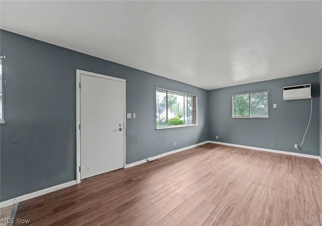 Photo 3 of Multi family home for sale at 1235 Roslyn Ave, Akron, OH 44320 | MLS# 5225159 | Listing updated on 2026-09-02