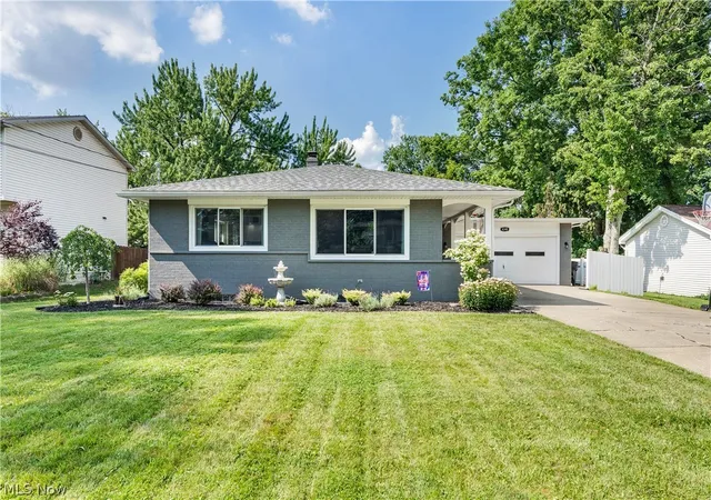 Photo 1 of Single family home for sale at 4340 Nottingham Ave, Youngstown, OH 44511 | MLS# 5226378 | Listing updated on 2026-09-26