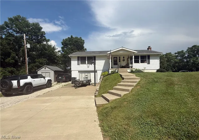 Photo 3 of Single family home for sale at 59668 Batesville Rd, Quaker City, OH 43773 | MLS# 5226672 | Listing updated on 2026-09-11