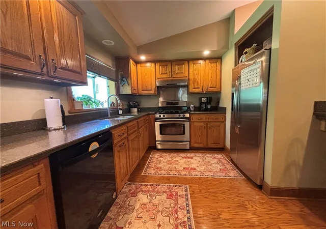 Photo 4 of Single family home for sale at 385 Cochran Rd, Aurora, OH 44202 | MLS# 5226598 | Listing updated on 2026-09-21