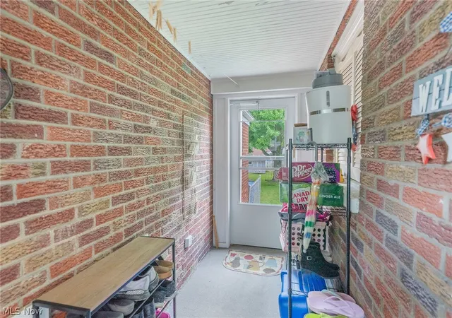 Photo 4 of Single family home for sale at 255 Grandview Ave, Hubbard, OH 44425 | MLS# 5226457 | Listing updated on 2026-09-17