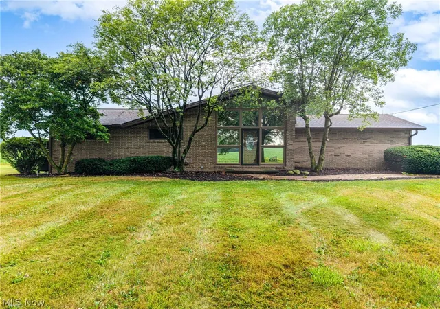 Photo 1 of Sale Pending at 2685 Kenyon Ave Nw, Massillon, OH 44647 | MLS# 5226764 | Listing updated on 2026-10-06