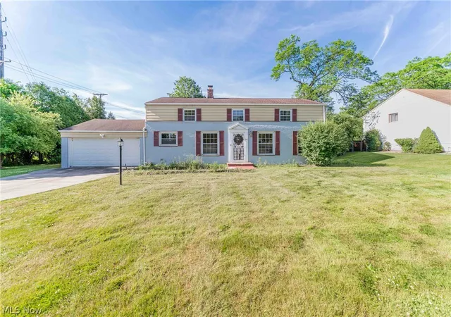 Photo 1 of Single family home for sale at 25542 Concord Dr, Beachwood, OH 44122 | MLS# 5215894 | Listing updated on 2026-09-12