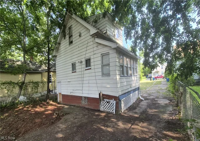 Photo 3 of Single family home for sale at 12512 Rexford Ave, Cleveland, OH 44105 | MLS# 5226833 | Listing updated on 2026-09-11