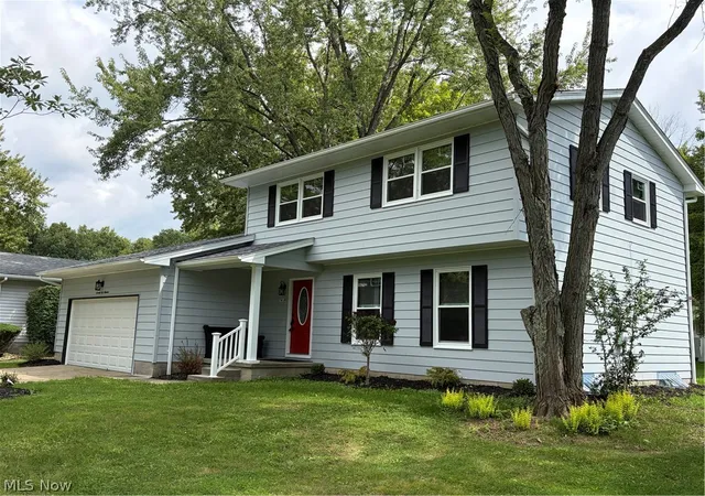 Photo 2 of Single family home for sale at 7619 Red Fox Dr, Youngstown, OH 44512 | MLS# 5226844 | Listing updated on 2026-09-09