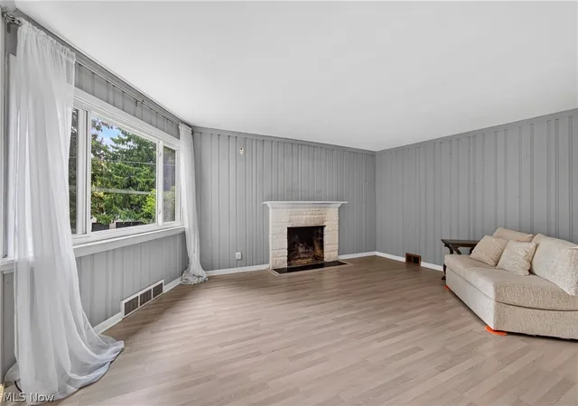 Photo 2 of Single family home for sale at 5547 West Blvd Nw, Canton, OH 44718 | MLS# 5223514 | Listing updated on 2026-09-25