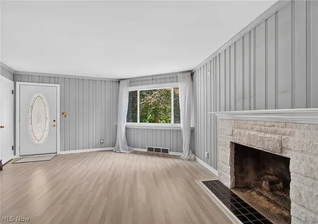 Photo 3 of Single family home for sale at 5547 West Blvd Nw, Canton, OH 44718 | MLS# 5223514 | Listing updated on 2026-09-25