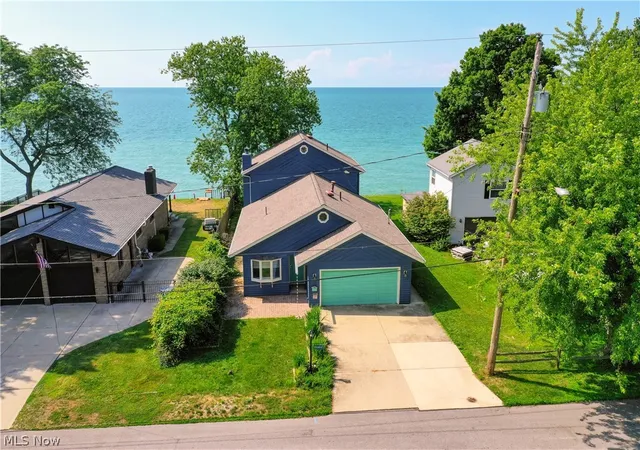 Photo 3 of Single family home for sale at 38847 Sunset Trl, Willoughby, OH 44094 | MLS# 5226622 | Listing updated on 2026-09-12