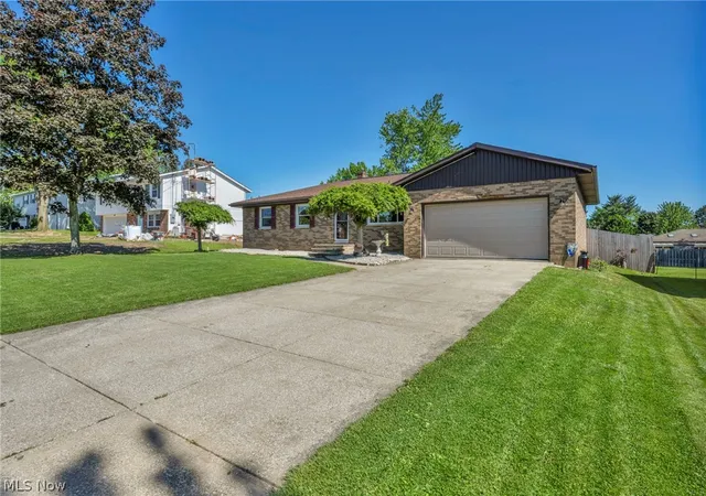 Photo 3 of Sale Pending at 4195 Regal Ave, Brunswick, OH 44212 | MLS# 5226854 | Listing updated on 2026-09-06