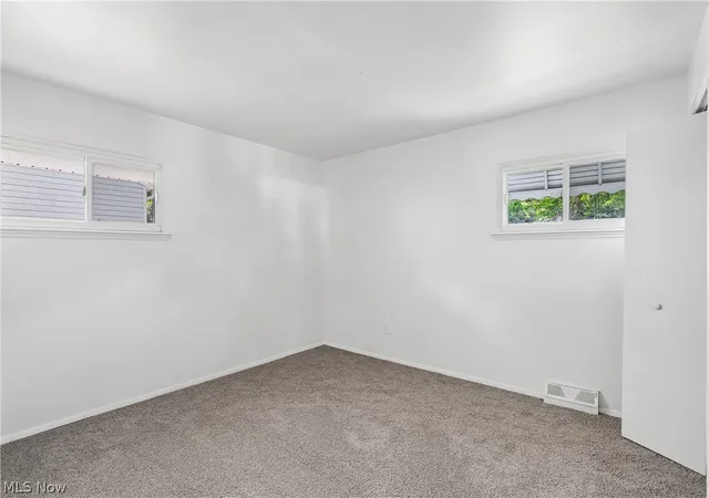 Photo 3 of Single family home for sale at 9011 Manorford Dr, Cleveland, OH 44130 | MLS# 5227041 | Listing updated on 2026-09-10