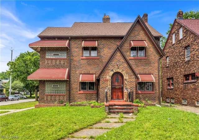 Photo 2 of Sale Pending at 3852 E 140th Street, Cleveland, OH 44128 | MLS# 5226935 | Listing updated on 2026-09-08
