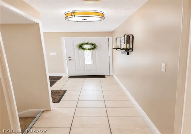 Photo 2 of Single family home for sale at 32703 Arlesford Dr, Solon, OH 44139 | MLS# 5226651 | Listing updated on 2026-09-11