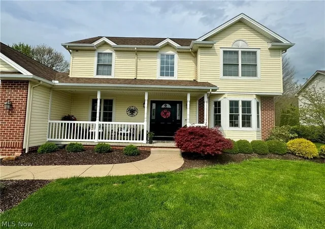 Photo 2 of Sale Pending at 10520 Carrousel Woods Dr, New Middletown, OH 44442 | MLS# 5215047 | Listing updated on 2026-09-14