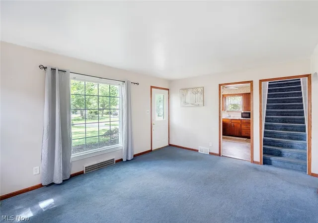 Photo 4 of Single family home for sale at 6539 Glendale Ave, Youngstown, OH 44512 | MLS# 5227464 | Listing updated on 2026-09-16