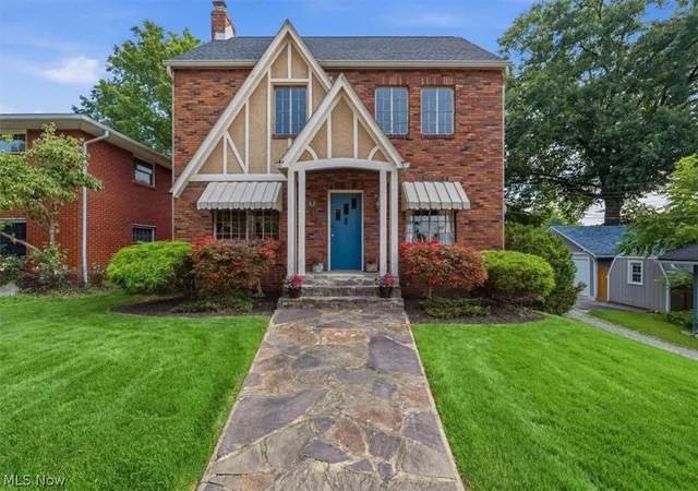 Photo 1 of Single family home for sale at 2009 20th Street, Parkersburg, WV 26101 | MLS# 5227082 | Listing updated on 2026-09-11