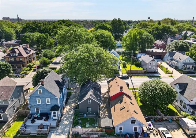 Photo 4 of Sale Pending at 2078 W 41st Street, Cleveland, OH 44113 | MLS# 5211733 | Listing updated on 2026-10-02