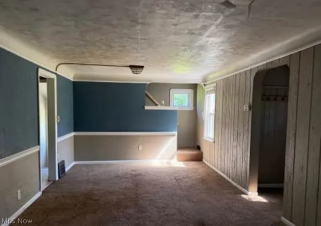 Photo 3 of Sale Pending at 6926 Mckenzie Rd, Olmsted Twp, OH 44138 | MLS# 5227902 | Listing updated on 2026-09-30