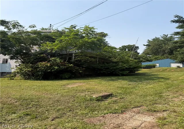 Photo 1 of Single family home for sale at 1600 Core Rd, Parkersburg, WV 26104 | MLS# 5227717 | Listing updated on 2026-09-05
