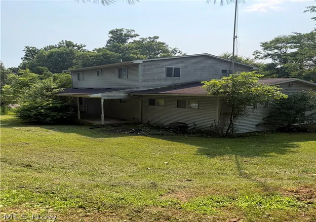 Photo 2 of Single family home for sale at 1600 Core Rd, Parkersburg, WV 26104 | MLS# 5227717 | Listing updated on 2026-09-05