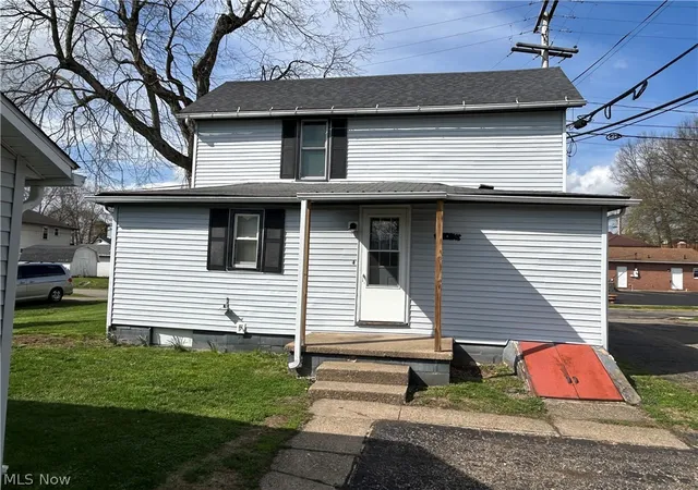 Photo 3 of Single family home for sale at 839 Orange St, Coshocton, OH 43812 | MLS# 5227624 | Listing updated on 2026-09-17