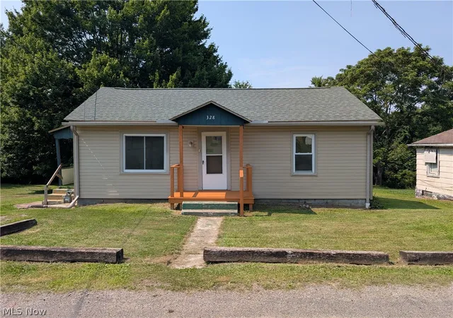 Photo 1 of Single family home for sale at 328 Wood Aly, East Liverpool, OH 43920 | MLS# 5227662 | Listing updated on 2026-09-14