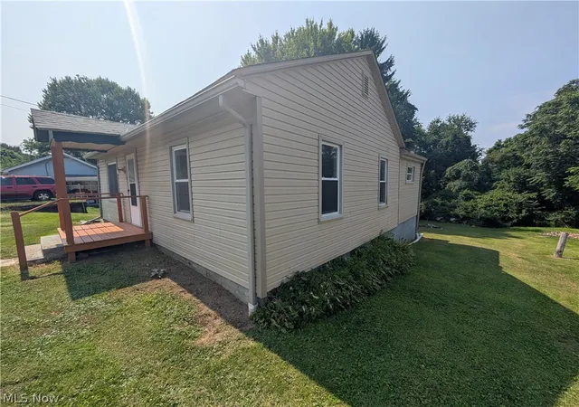 Photo 3 of Single family home for sale at 328 Wood Aly, East Liverpool, OH 43920 | MLS# 5227662 | Listing updated on 2026-09-14